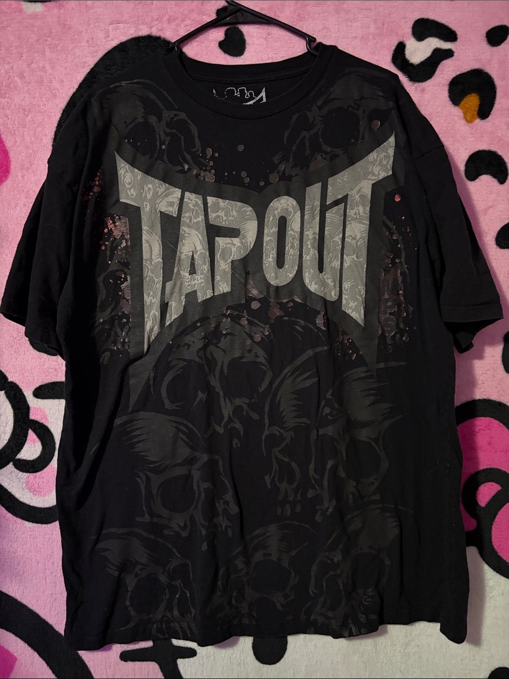 Tapout Black Tee with Gray Logo and Skull Graphics